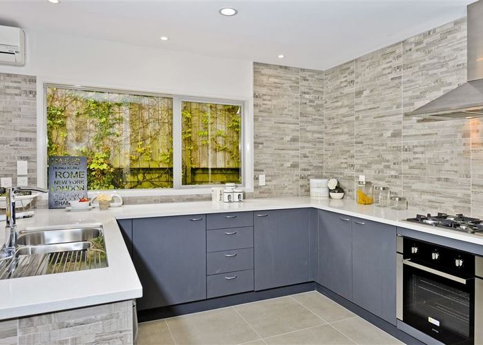  at 17A Langana Avenue, Browns Bay, North Shore City, Auckland