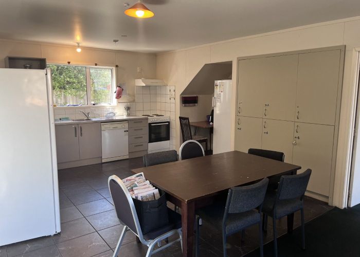  at 2/28a Newnham Terrace, Upper Riccarton, Christchurch City, Canterbury