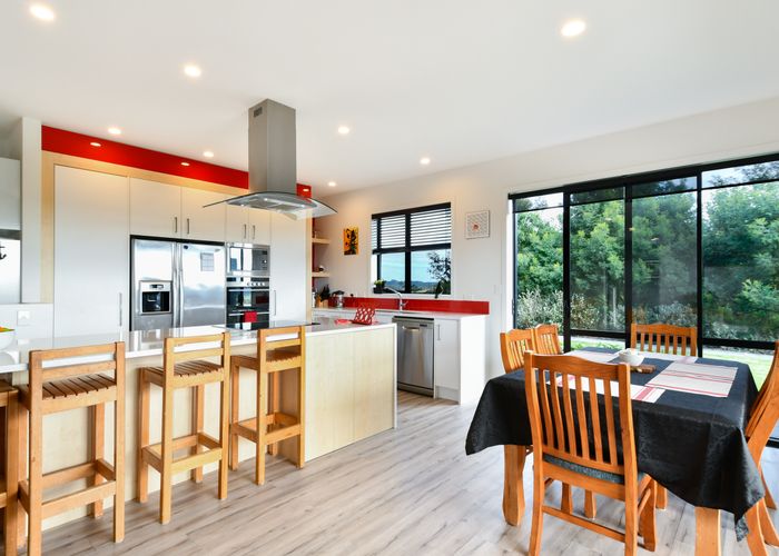  at 911 Old North Road, Waimauku, Waimauku