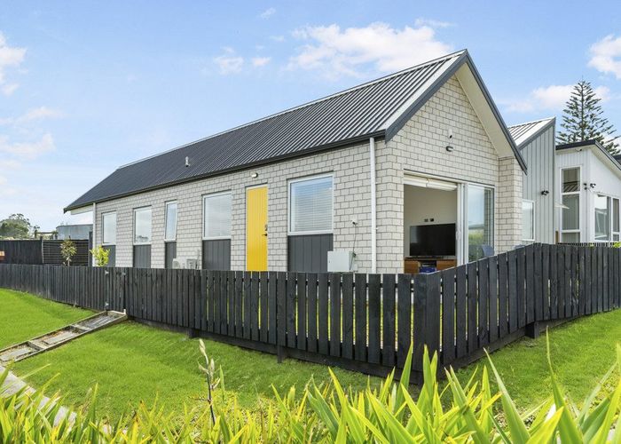 For sale 23 Matakohe Road, Westgate, Waitakere City, Auckland homes