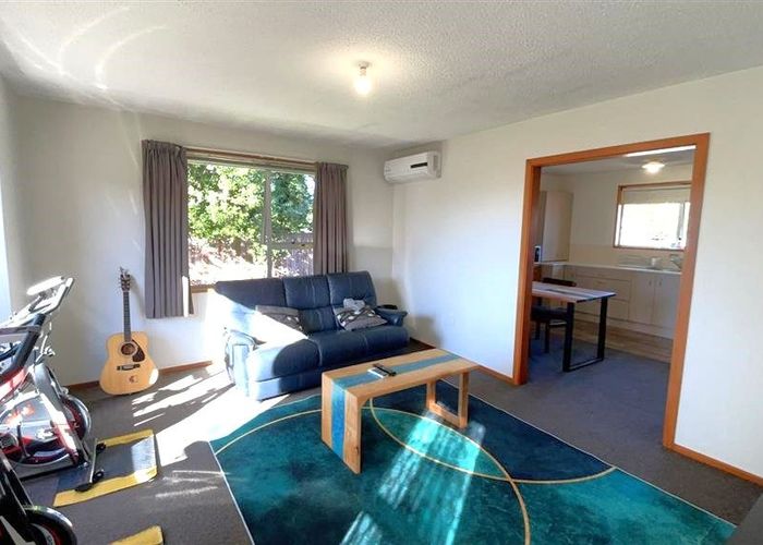  at 2/70 Highstead Road, Bishopdale, Christchurch City, Canterbury
