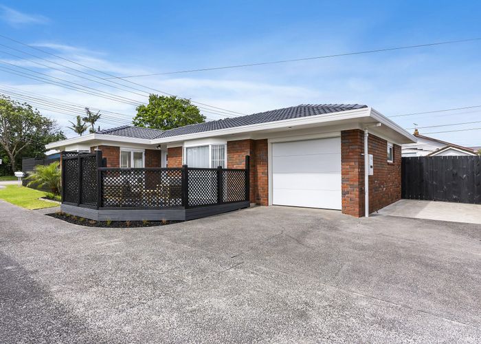 at 1/73 Shakespeare Road, Milford, Auckland