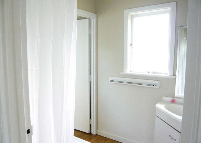  at 12 Woodside Rd, Massey, Waitakere City, Auckland