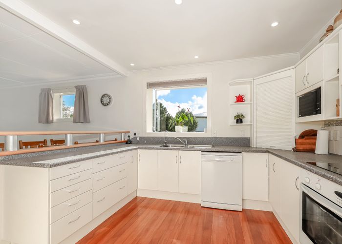  at 16 Bell Crescent, Concord, Dunedin, Otago
