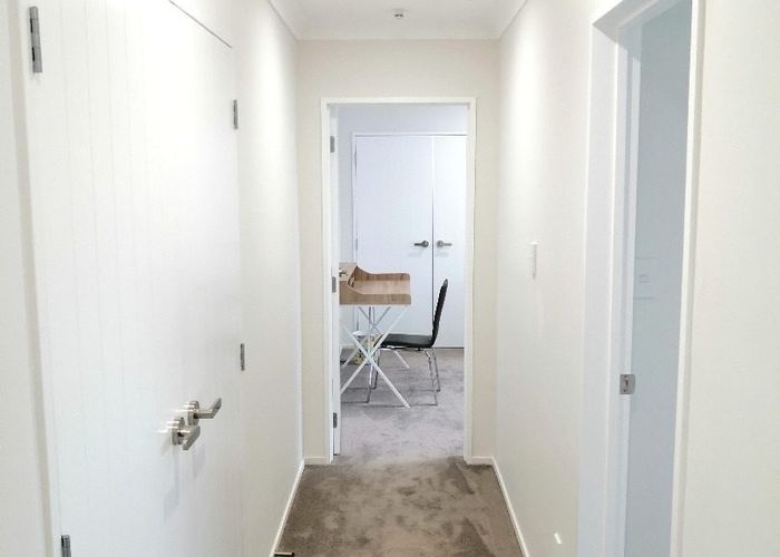  at 18 Grassways Ave, Pakuranga, Manukau City, Auckland