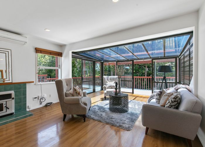  at 34 La Rosa Street, Green Bay, Auckland