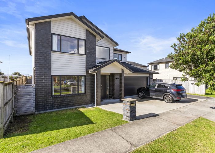  at 43 Bordeaux Parade, Te Atatu South, Auckland