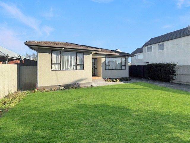  at 196 Hastings Street East, Waltham, Christchurch City, Canterbury