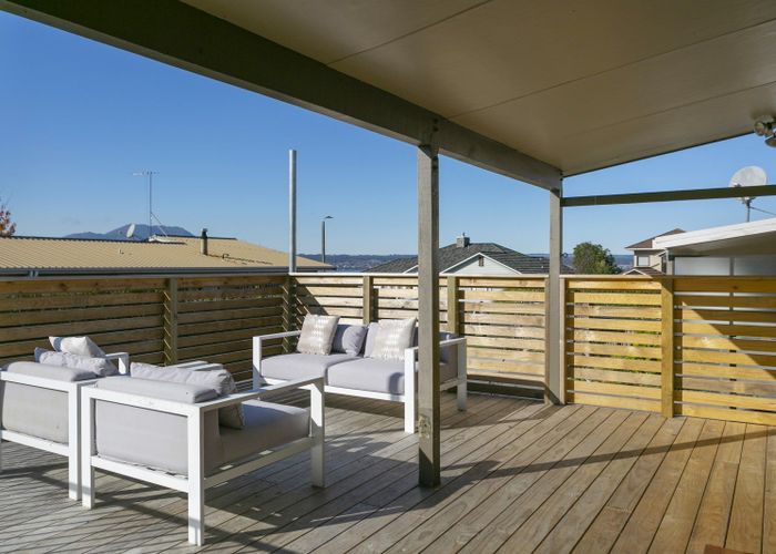  at 3B Dorothy Drive, Acacia Bay, Taupo