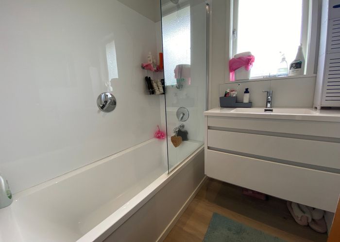  at 38A Woodglen Road, Glen Eden, Waitakere City, Auckland