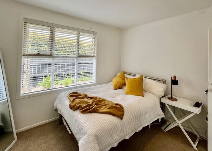  at 4/23A Rutland Road, Mount Wellington, Auckland