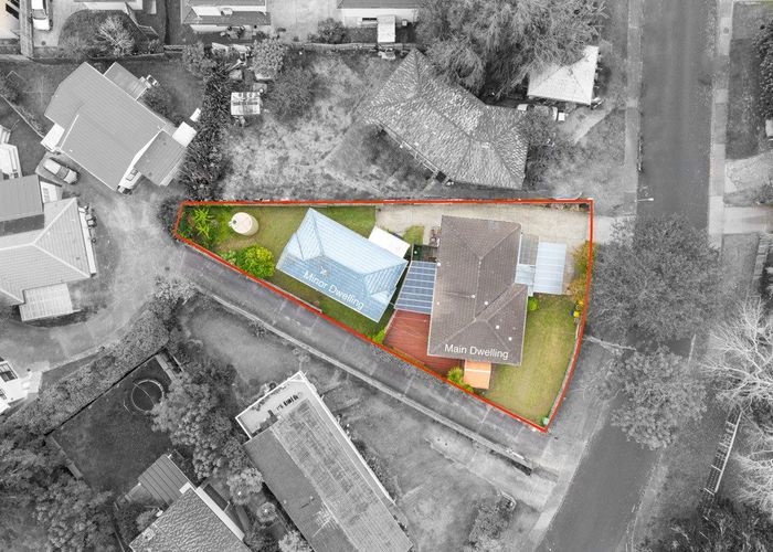  at 5 Powrie Street, Glenfield, Auckland