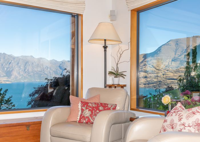  at 10 Chandler Lane, Fernhill, Queenstown