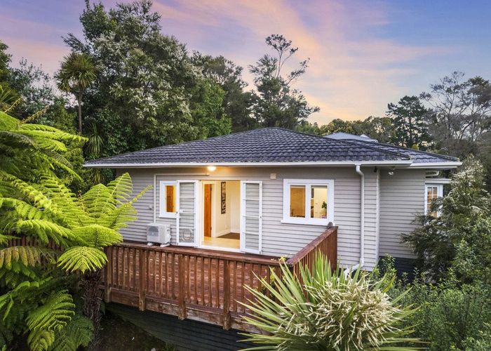  at 518E West Coast Road, Oratia, Auckland