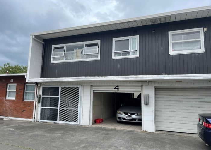  at 4/42 Wintere Road, Papatoetoe, Auckland