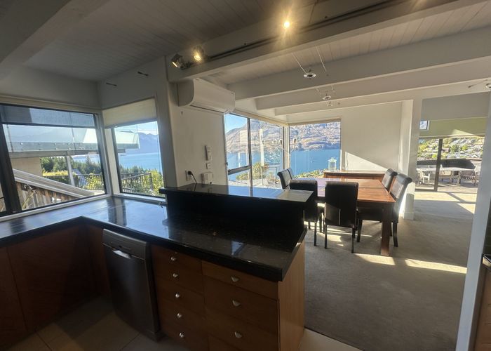  at 92 Wynyard Crescent, Fernhill, Queenstown-Lakes, Otago