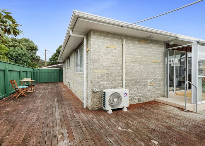  at 2/13 St Ronans AVE, WATERLOO, LOWER HUTT