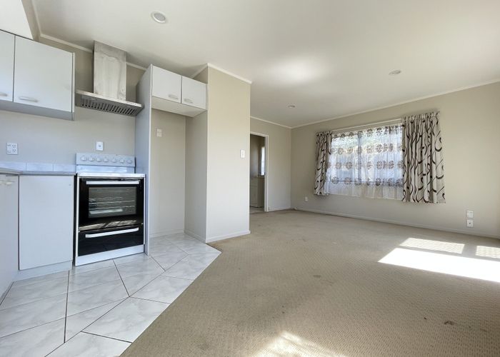  at 2/33 Kappoch Court, Dannemora, Manukau City, Auckland