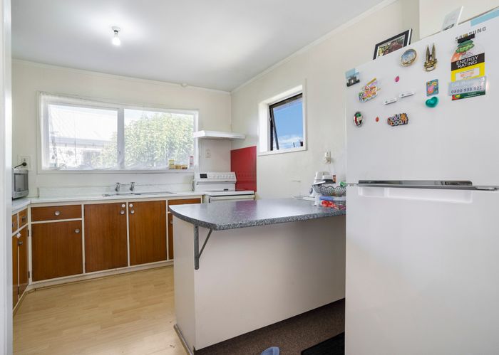  at 2/1B Claude Brookes Drive, Henderson, Waitakere
