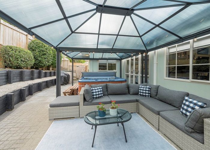  at 17 Godwin Court, Unsworth Heights, North Shore City, Auckland