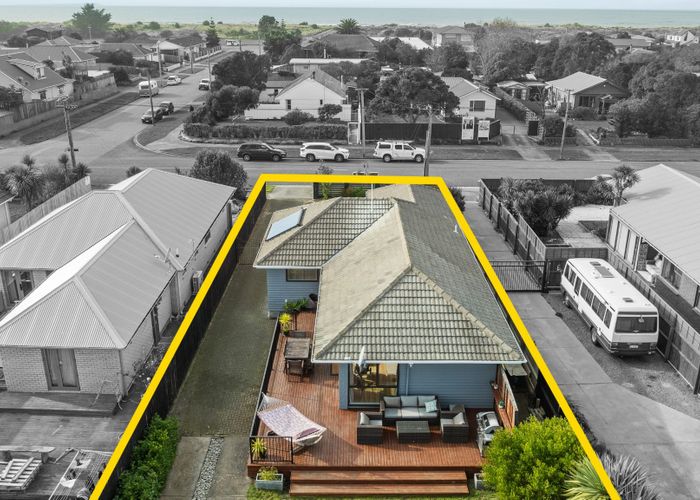  at 156 Pine Avenue, South New Brighton, Christchurch