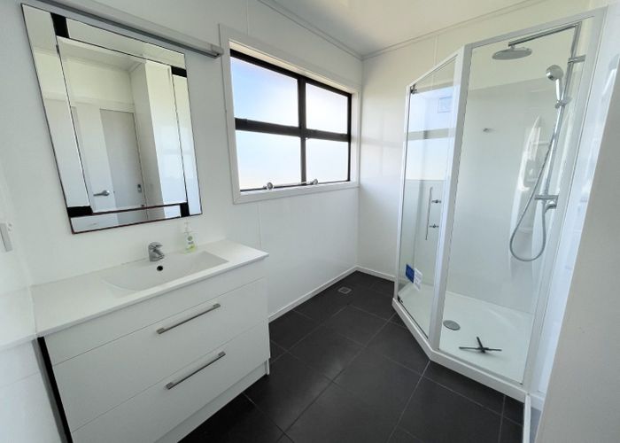  at 30 Akaroa Drive, Maupuia, Wellington, Wellington