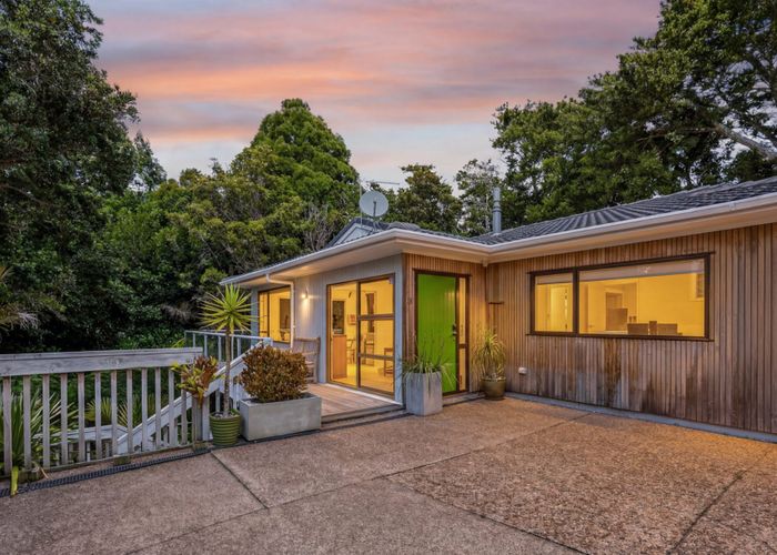  at 15a Nicholson Place, Hillcrest, North Shore City, Auckland