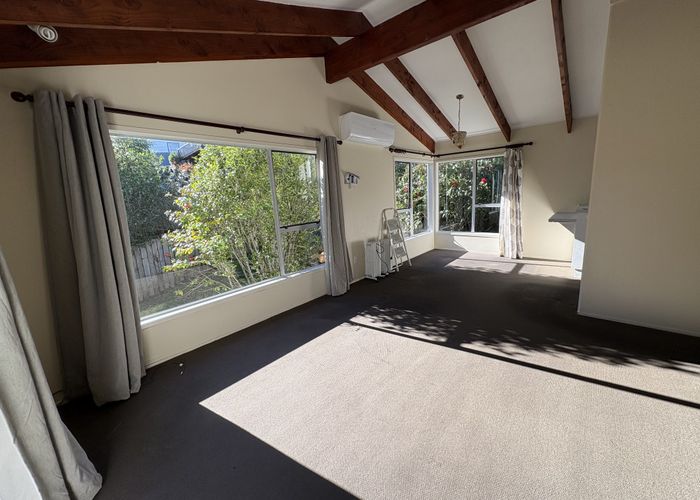  at 1/43 Roberts Road, Glenfield, Auckland