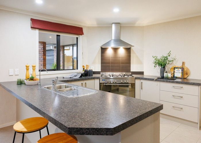  at 3 Medallion Court, Kelvin Grove, Palmerston North, Manawatu / Whanganui