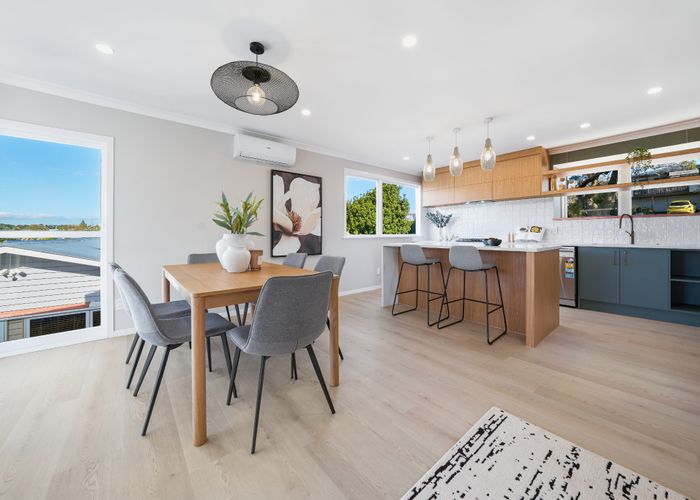  at 71 Lauderdale Road, Birkdale, North Shore City, Auckland