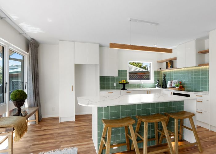  at 10 Esher Place, St. Martins, Christchurch City, Canterbury