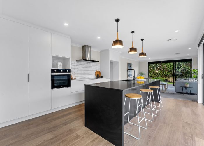  at 43 Rosslands Avenue, Karaka, Papakura
