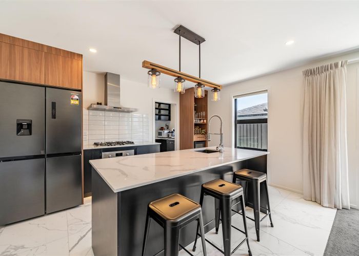  at 3 Dahl Drive, Wallaceville, Upper Hutt