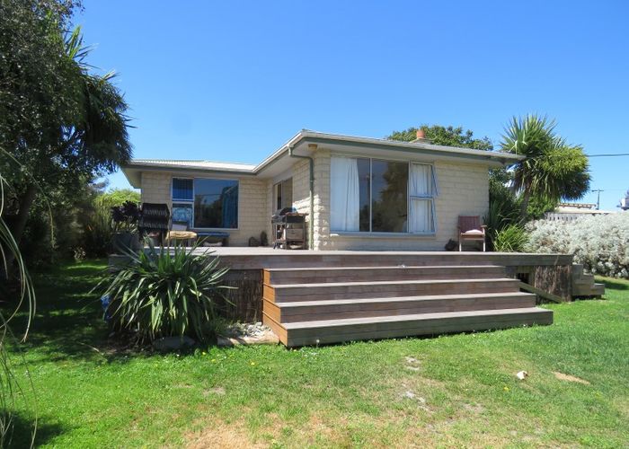  at 37 Burnett Street, Kakanui