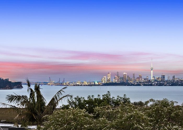  at 16 Renoir Street, West Harbour, Auckland