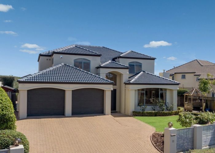 at 13 Westerham Drive, Dannemora, Auckland
