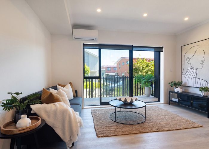  at 3 Tiakina Road - Tiakina Apartments, Northcote, North Shore City, Auckland