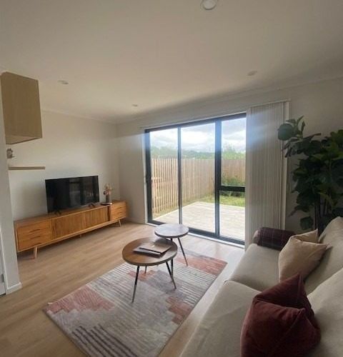  at 31 Normandy Place, Henderson, Waitakere City, Auckland