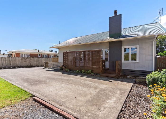  at 56 Gloucester Road, Manurewa, Manukau City, Auckland