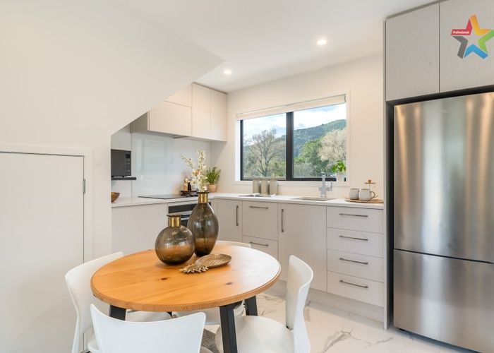  at 9/148 Riverside Drive, Lower Hutt, Wellington