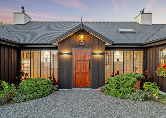  at 6 Orchard Lane, Amberley, Amberley