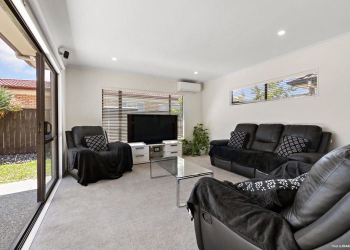  at 16 Heidi Crescent, Flat Bush, Manukau City, Auckland