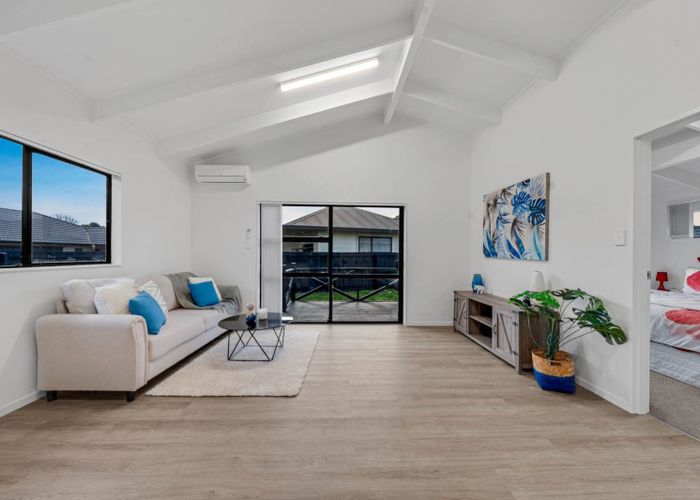  at 180 Old Wairoa Road, Papakura, Papakura