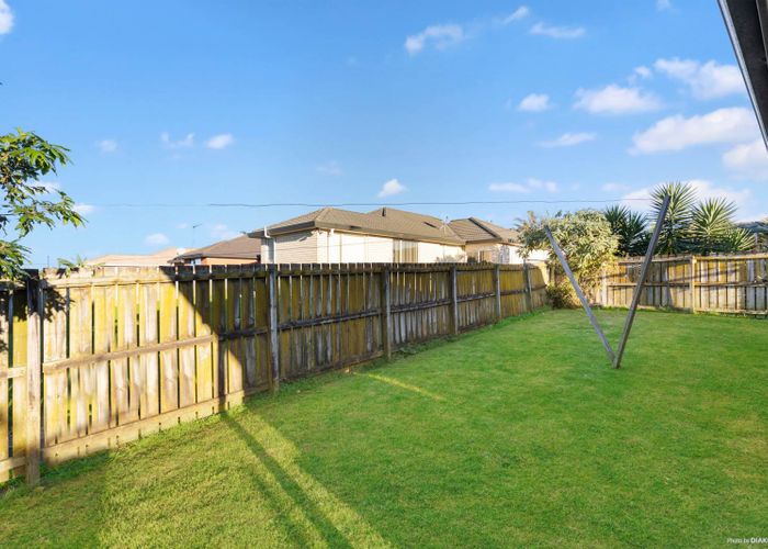  at 24 Naylors Drive, Mangere, Auckland