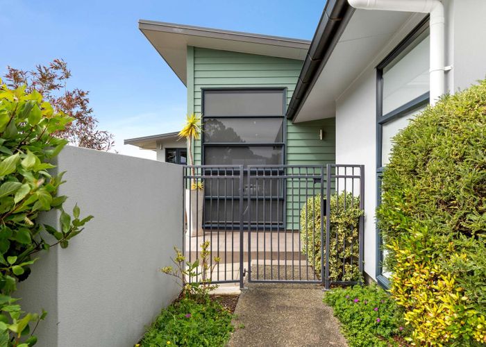  at 107 Ruapehu Drive, Fitzherbert, Palmerston North