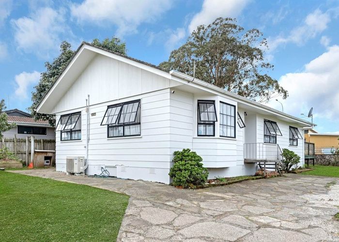  at 391 Roscommon Road, Clendon Park, Auckland