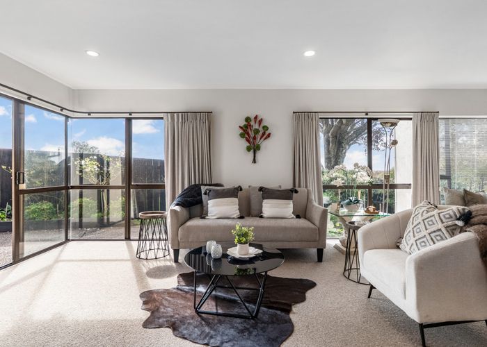  at 2/63 Fancourt Street, Meadowbank, Auckland City, Auckland