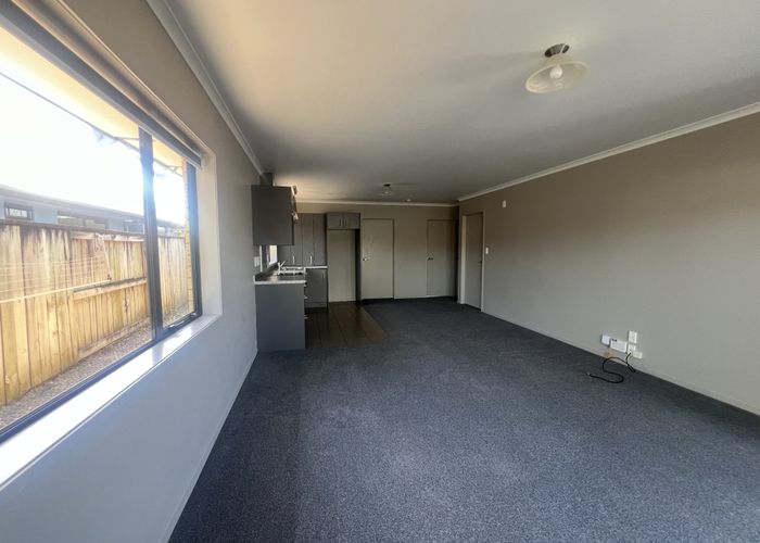  at 9 Camberley Way, Huntington, Hamilton