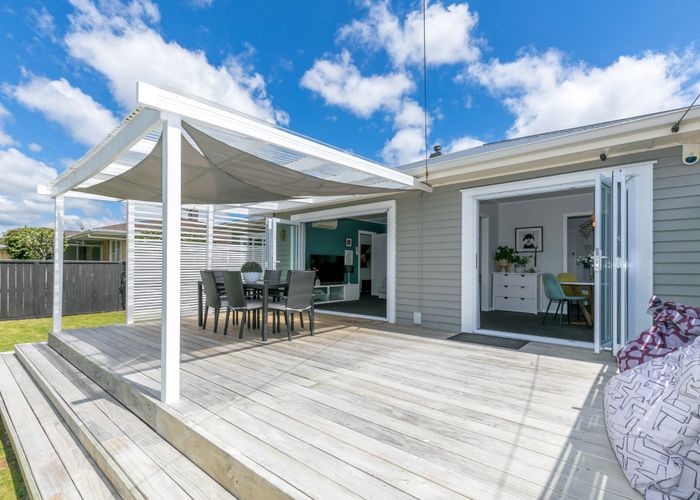  at 15 Sandwich Road, St Andrews, Hamilton