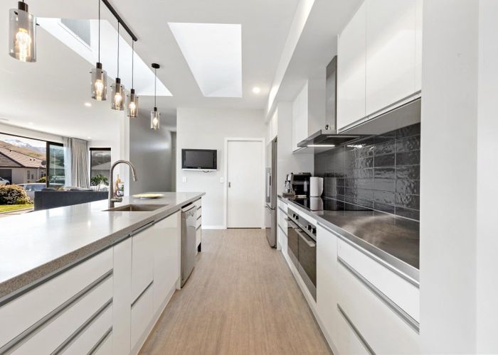  at 8 Springfield Road, Lower Shotover, Lower Shotover